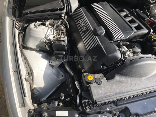 BMW 525 2001, 151,000 km - 2.5 l - Bakı