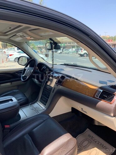 Cadillac Escalade 2013, 11,000 km - 6.2 l - Bakı