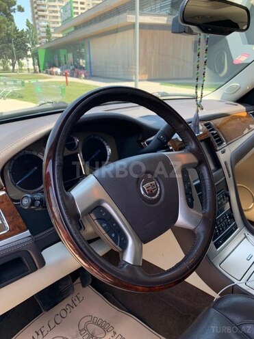 Cadillac Escalade 2013, 11,000 km - 6.2 l - Bakı