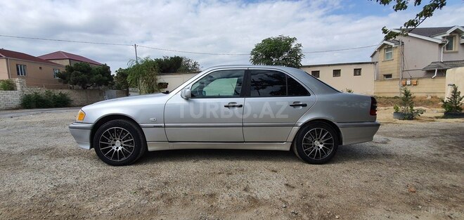 Mercedes C 200 2000, 358,069 km - 2.0 l - Bakı