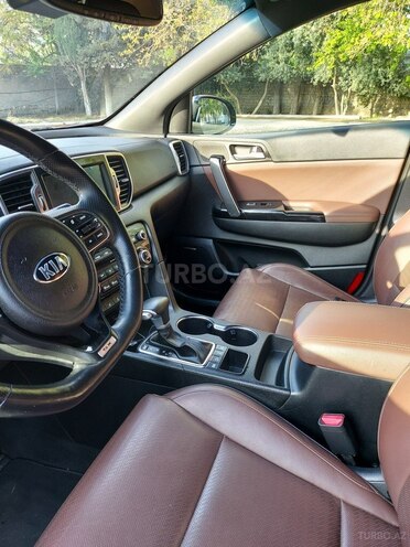 Kia Sportage 2017, 31,700 km - 2.0 л - Bakı