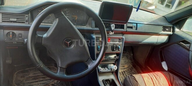 Mercedes E 200 1991, 111,111 km - 2.0 l - Bakı