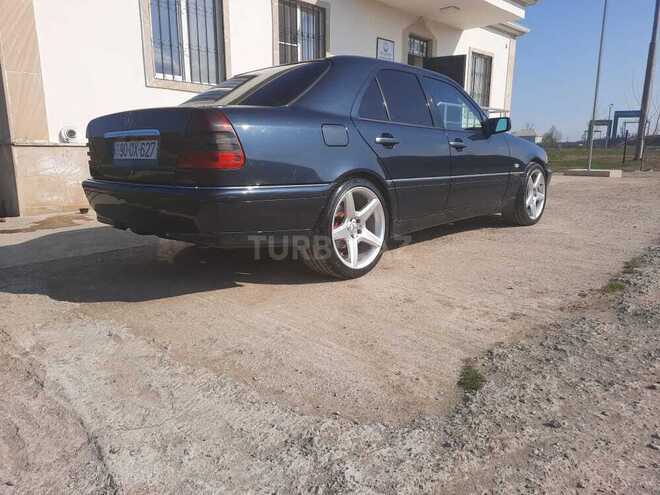 Mercedes C 240 1999, 243,000 km - 2.4 l - Astara