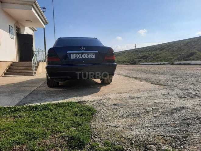 Mercedes C 240 1999, 243,000 km - 2.4 l - Astara