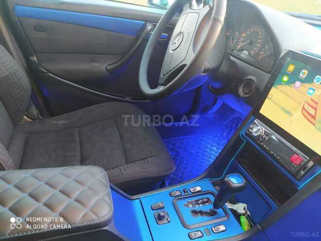 Mercedes C 240 1999, 243,000 km - 2.4 l - Astara