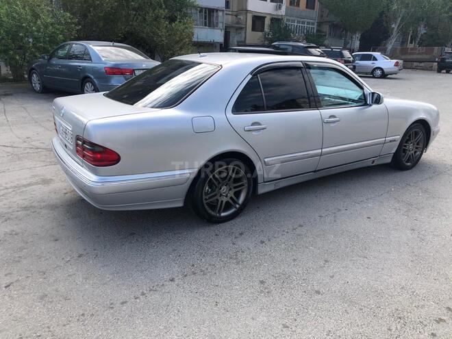 Mercedes E 320 2001, 242,400 km - 3.2 l - Sumqayıt