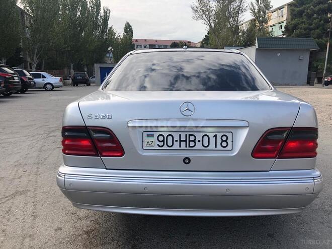 Mercedes E 320 2001, 242,400 km - 3.2 l - Sumqayıt