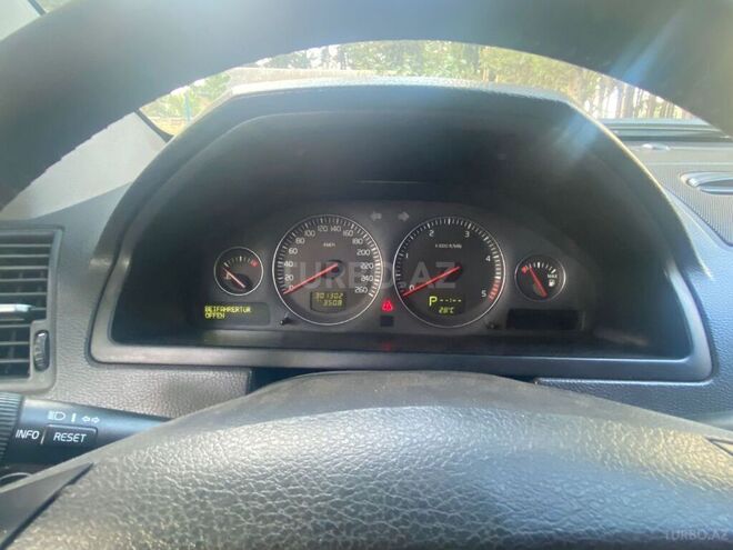 Volvo XC90 2005, 301,000 km - 2.4 l - Qazax