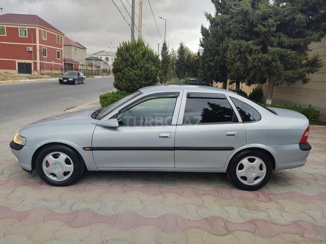 Opel Vectra 1998, 297,411 km - 2.0 л - Sumqayıt