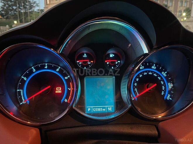 Chevrolet Cruze 2012, 199,559 km - 1.4 л - Bakı