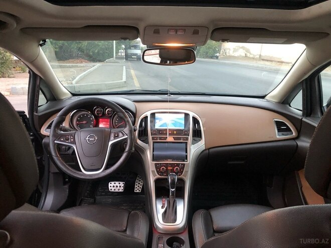 Opel Astra 2013, 188,000 km - 1.6 l - Bakı