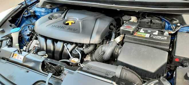 Hyundai Elantra 2015, 76,000 km - 1.8 l - Bakı
