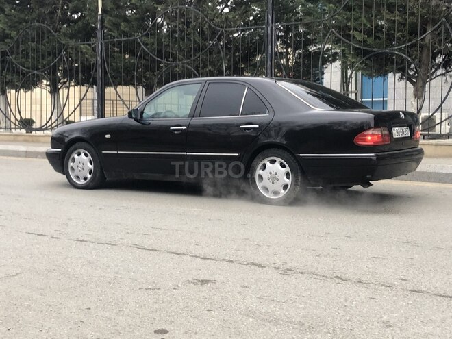 Mercedes E 280 1997, 450,000 km - 2.8 л - Bakı