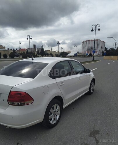 Volkswagen Polo 2013, 144,500 km - 1.6 л - Bakı