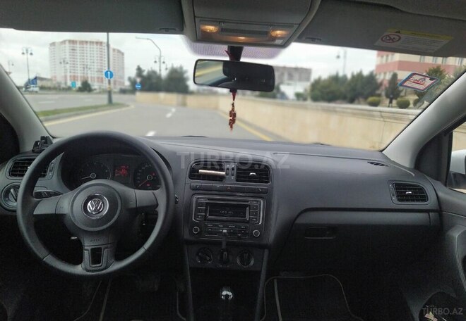 Volkswagen Polo 2013, 144,500 km - 1.6 л - Bakı