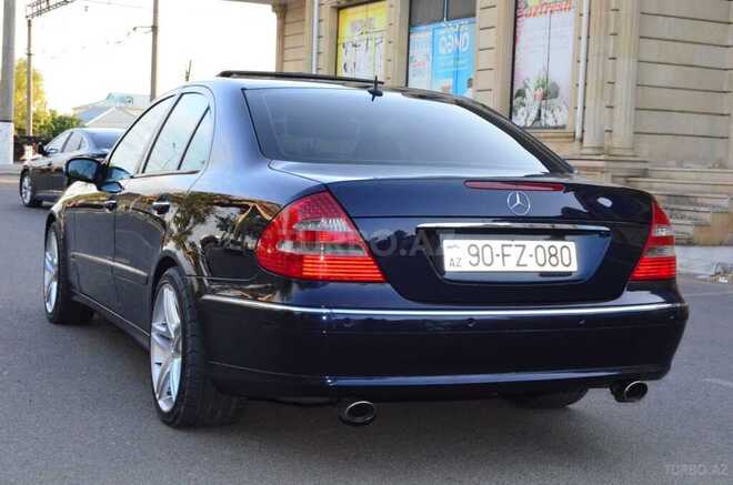 Mercedes E 240 2004, 295,000 km - 2.4 l - Ucar