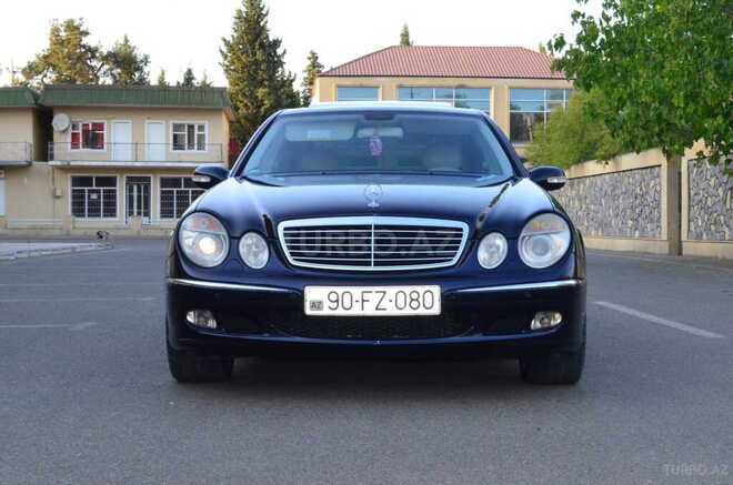 Mercedes E 240 2004, 295,000 km - 2.4 l - Ucar