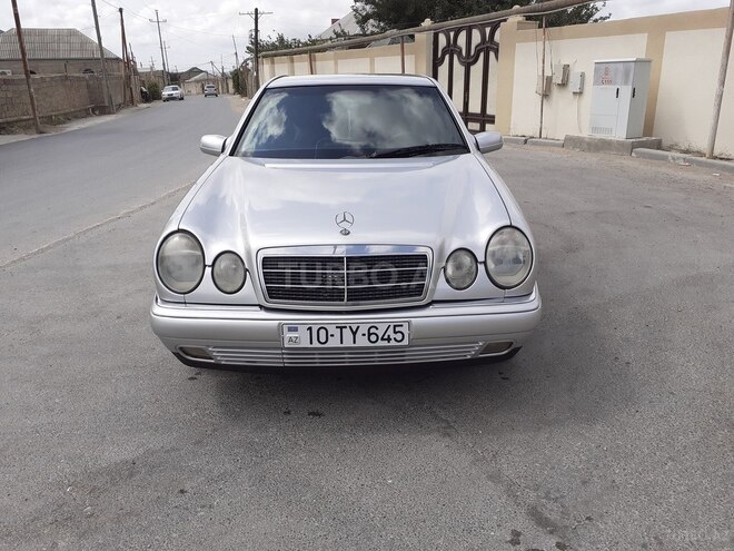 Mercedes E 320 1995, 580,000 km - 3.2 l - Bakı