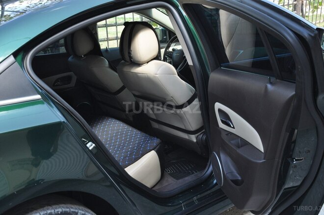 Chevrolet Cruze 2013, 186,523 km - 1.4 л - Şirvan