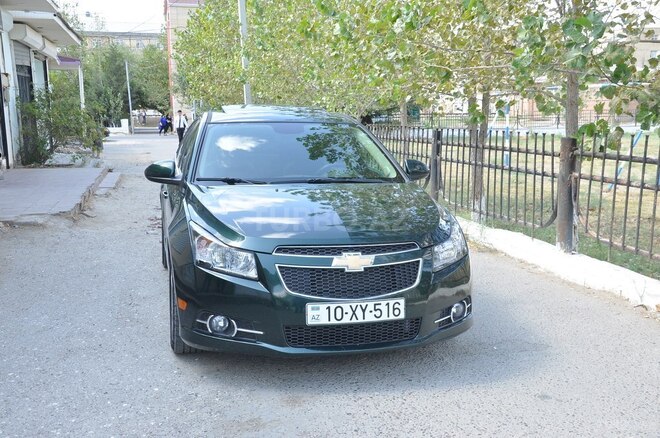 Chevrolet Cruze 2013, 186,523 km - 1.4 л - Şirvan