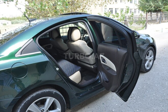 Chevrolet Cruze 2013, 186,523 km - 1.4 л - Şirvan