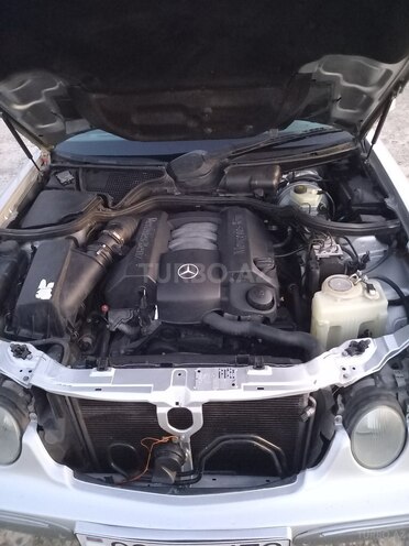 Mercedes E 240 2000, 462,000 km - 2.4 l - Bakı