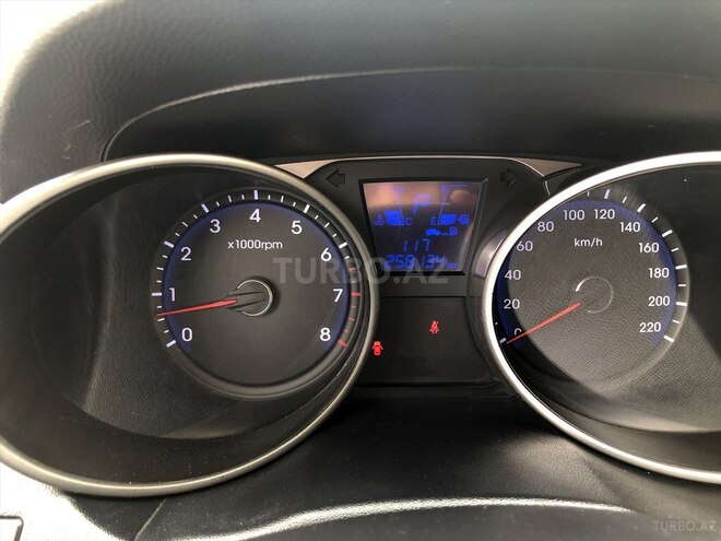 Hyundai ix35 2010, 258,000 km - 2.4 л - Bakı