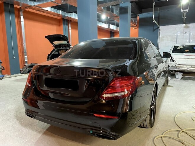 Mercedes E 220 2016, 147,400 km - 2.2 l - Bakı