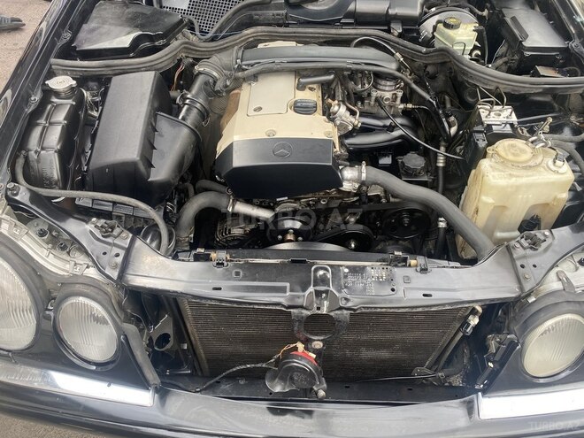 Mercedes E 200 1998, 345,000 km - 2.0 л - Bakı