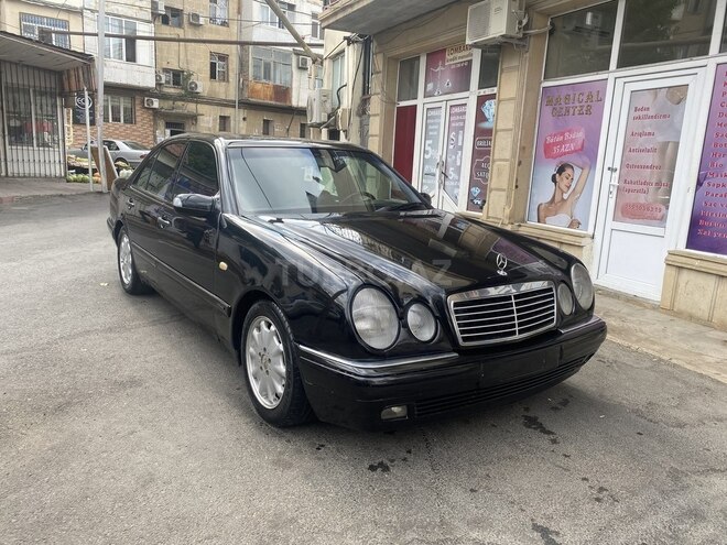Mercedes E 200 1998, 345,000 km - 2.0 л - Bakı