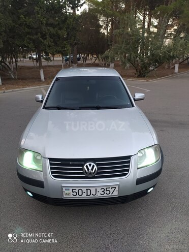 Volkswagen Passat 2003, 222,000 km - 1.8 л - Sumqayıt