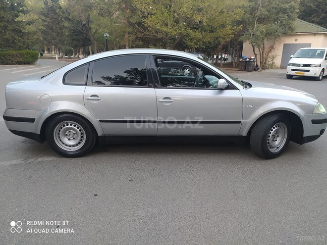 Volkswagen Passat 2003, 222,000 km - 1.8 л - Sumqayıt