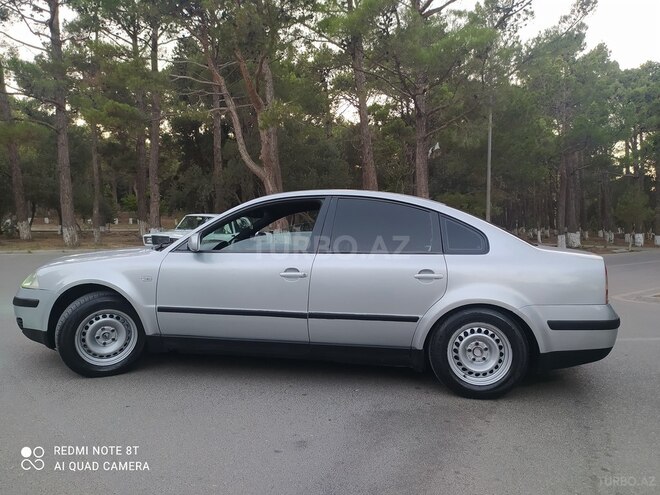 Volkswagen Passat 2003, 222,000 km - 1.8 л - Sumqayıt