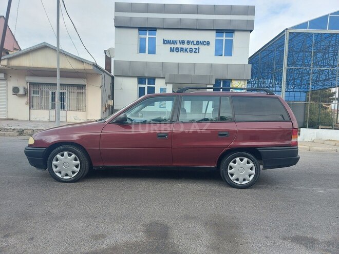 Opel Astra 1996, 356,000 km - 1.6 l - Sumqayıt
