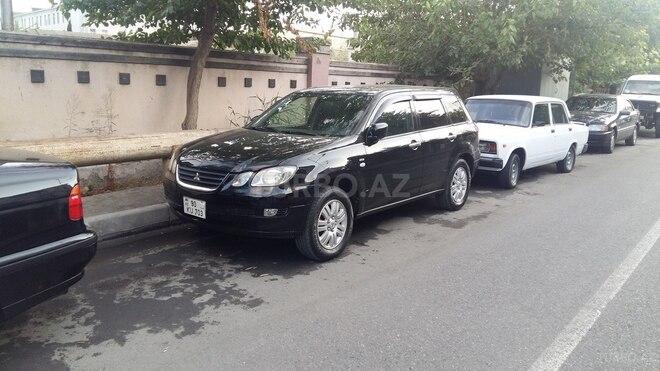 Mitsubishi Airtrek 2002, 276,000 km - 2.4 l - Bakı
