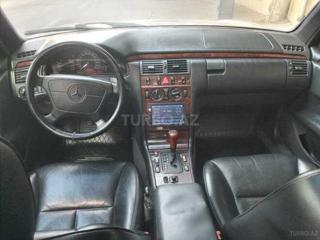 Mercedes E 280 1997, 303,000 km - 2.8 l - Bakı