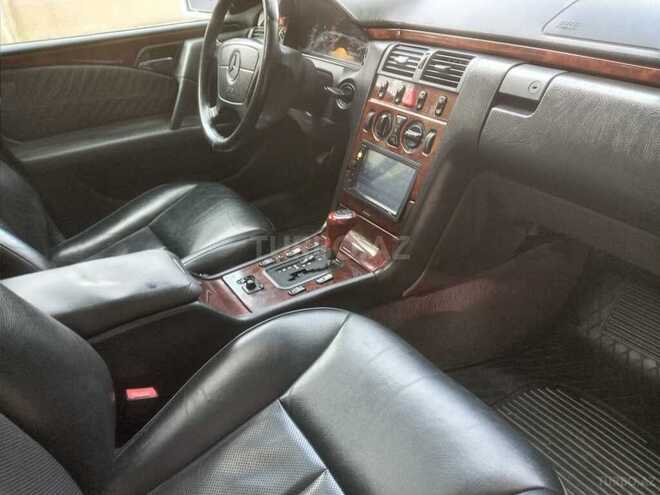 Mercedes E 280 1997, 303,000 km - 2.8 l - Bakı