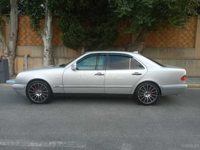 Mercedes E 280 1997, 303,000 km - 2.8 l - Bakı