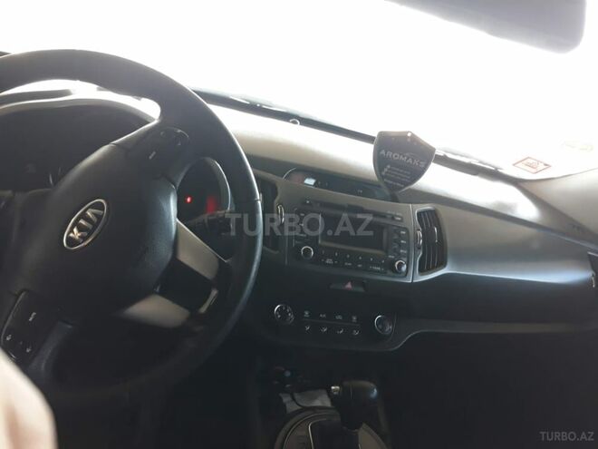 Kia Sportage 2011, 161,000 km - 2.0 л - Salyan