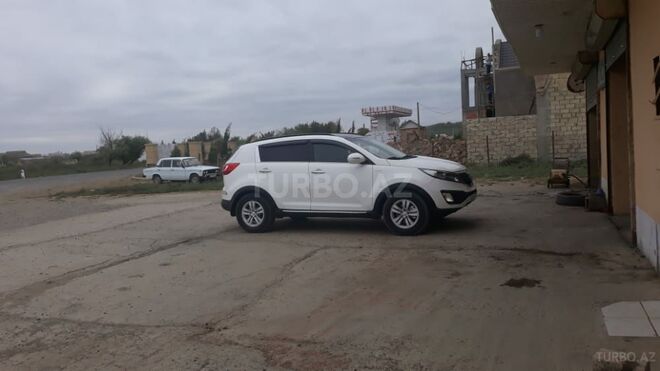 Kia Sportage 2011, 161,000 km - 2.0 л - Salyan
