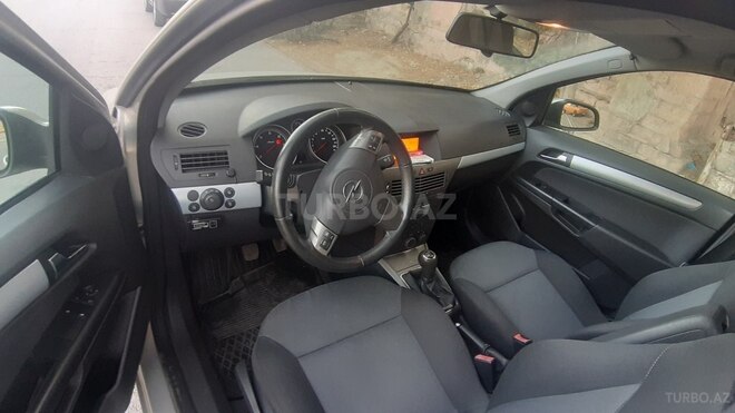 Opel Astra 2006, 174,000 km - 1.3 л - Bakı