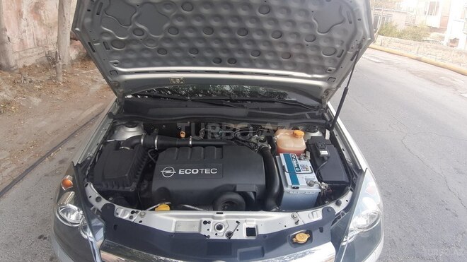 Opel Astra 2006, 174,000 km - 1.3 л - Bakı