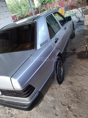 Mercedes 190 1991, 22,222 km - 1.8 l - Ucar
