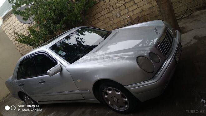 Mercedes E 230 1996, 418,000 km - 2.3 л - Bakı