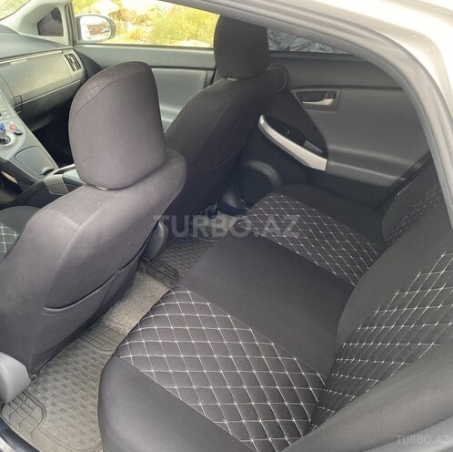 Toyota Prius 2013, 118,700 km - 1.8 l - Bakı