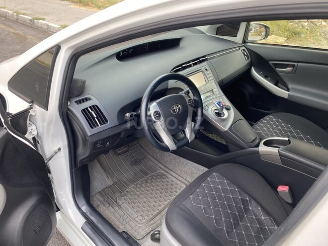Toyota Prius 2013, 118,700 km - 1.8 l - Bakı