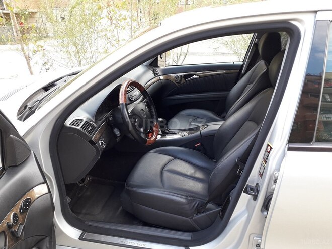 Mercedes E 320 2002, 332,000 km - 3.2 l - Bakı