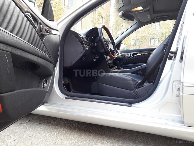 Mercedes E 320 2002, 332,000 km - 3.2 l - Bakı