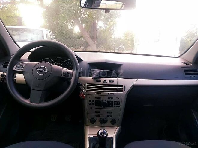 Opel Astra 2009, 175,000 km - 1.3 l - Bakı