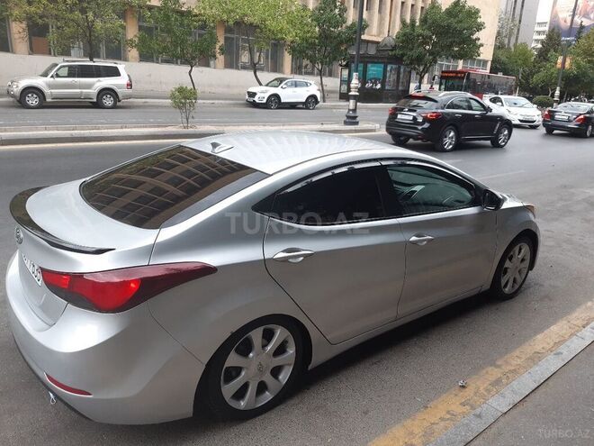 Hyundai Elantra 2015, 97,000 km - 1.8 l - Bakı